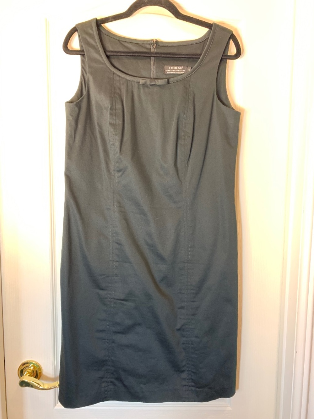 Tribal Stretch Sleeveless Sheath Dress Size 10 Black Career Classic